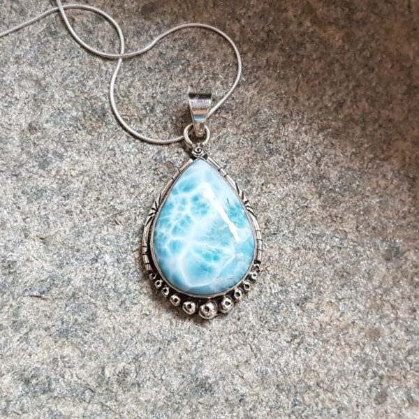 Gros pendentif larimar AMOUR